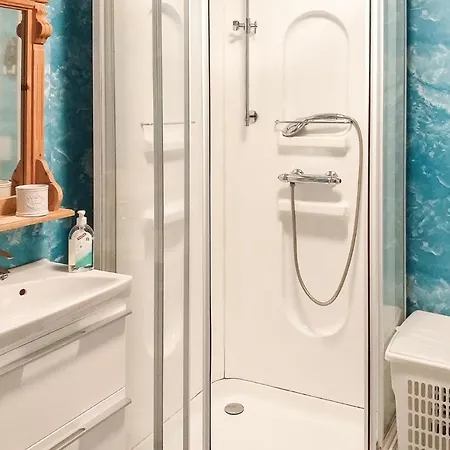 3 Bedroom In * Rade