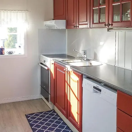 3 Bedroom In Holiday home