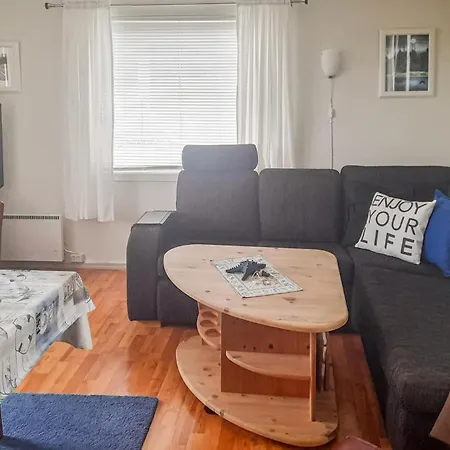 3 Bedroom In Holiday home